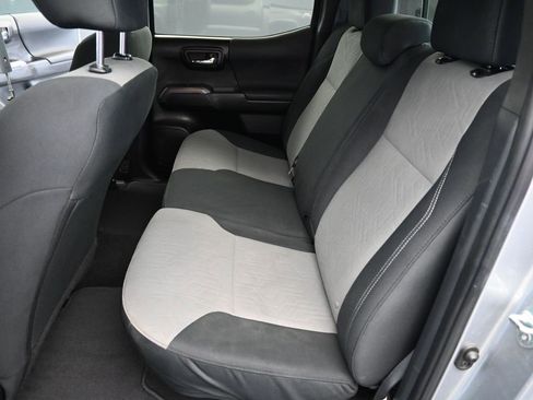 Certified 2023 Toyota Tacoma TRD Sport image 17