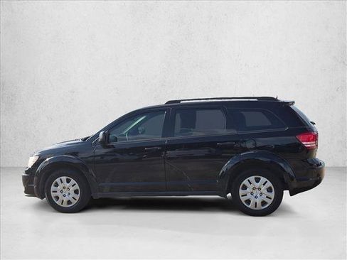 Used 2019 Dodge Journey SE FWD image 5