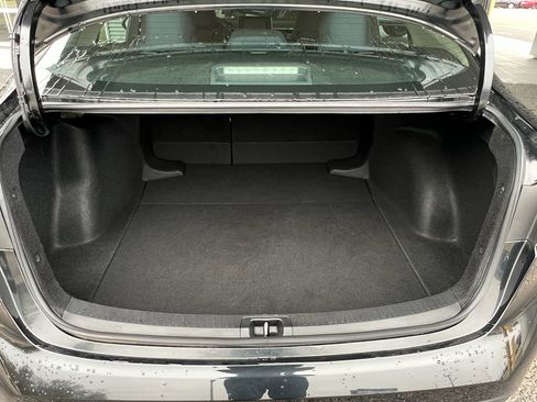 Used 2022 Toyota Corolla LE image 29