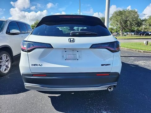Used 2024 Honda HR-V Sport image 5