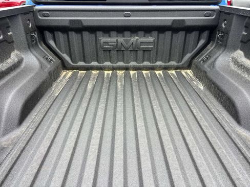 New 2026 GMC Canyon Elevation AWD/4WD image 3