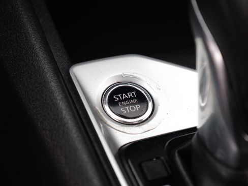 Used 2022 Nissan Altima 2.5 SV FWD image 11