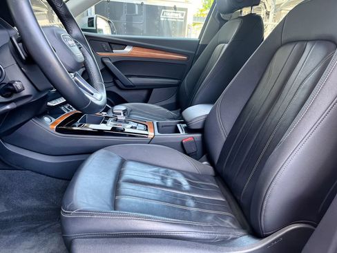 Used 2021 Audi Q5 2.0T Premium Plus w/ Premium Plus Package AWD/4WD image 15