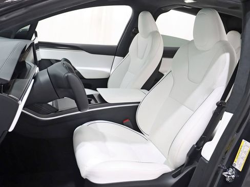 Used 2024 Tesla Model X Plaid AWD/4WD image 28