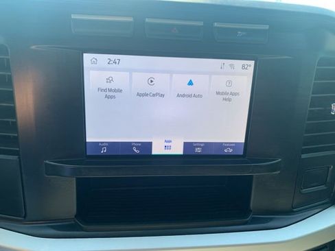 Used 2024 Ford F250 XLT w/ Snow Plow/Camper Package image 21