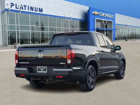 Used 2017 Honda Ridgeline Sport image 5