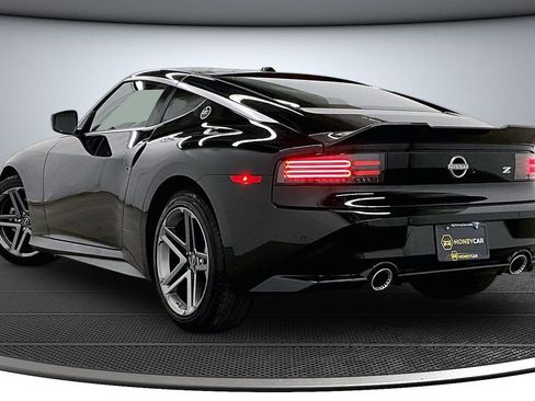 Used 2024 Nissan Z Sport w/ Floor Mat Package RWD image 4