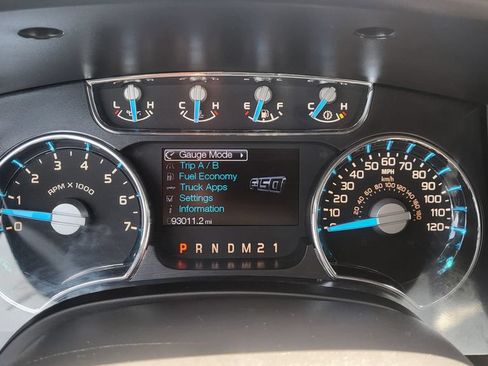 Used 2014 Ford F150 Lariat w/ Equipment Group 502A Luxury RWD image 30