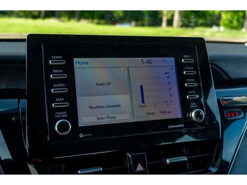 Used 2022 Toyota Camry SE FWD image 21