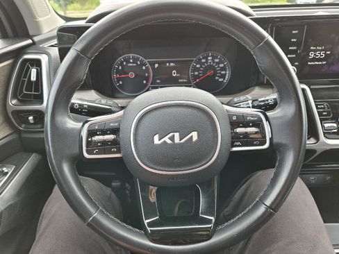 Used 2022 Kia Sorento S AWD/4WD image 18