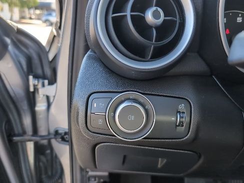 Used 2020 Alfa Romeo Giulia Sprint w/ Cold Weather Package image 21