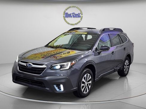 Used 2020 Subaru Outback Premium AWD/4WD image 2