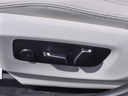 New 2027 BMW 530i xDrive w/ M Sport Package AWD/4WD image 16