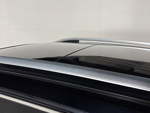 Certified 2023 Volkswagen Atlas SEL Premium AWD/4WD image 19