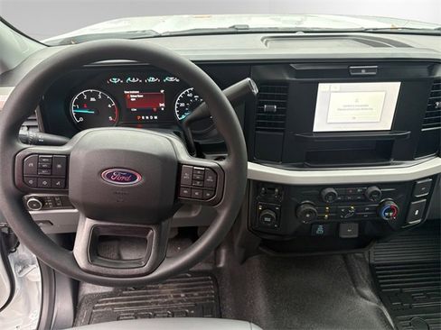 New 2026 Ford F550 4x4 Regular Cab Super Duty w/ XL Chrome Package image 10