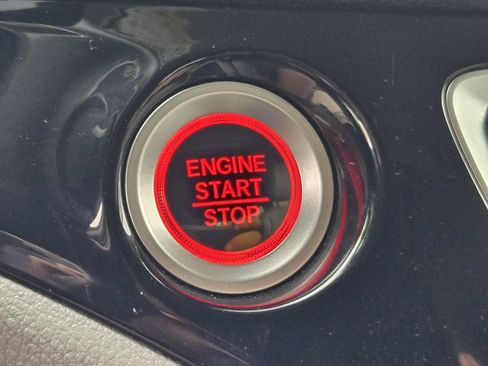 Used 2020 Honda Pilot Touring image 21