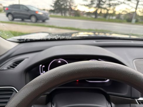 Used 2019 Honda Accord EX image 34