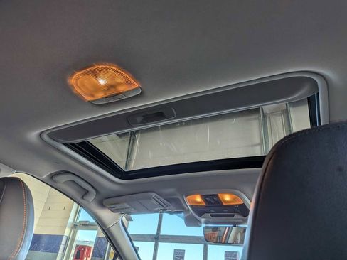 Used 2019 Subaru Crosstrek 2.0i Limited w/ Moonroof Package w/Navigation image 21