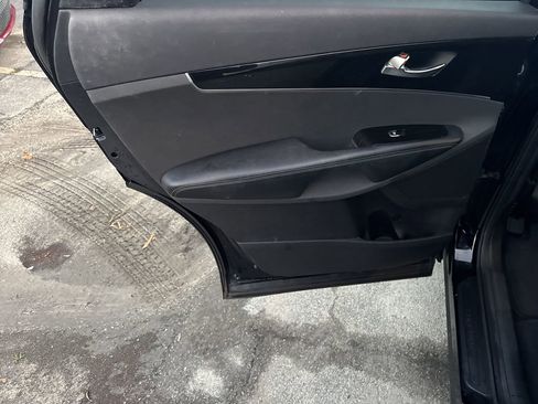 Used 2019 Kia Sorento EX image 21