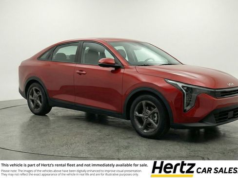 Used 2025 Kia K4 FWD image 1