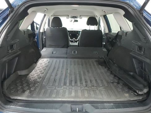 Used 2022 Subaru Outback Premium image 23