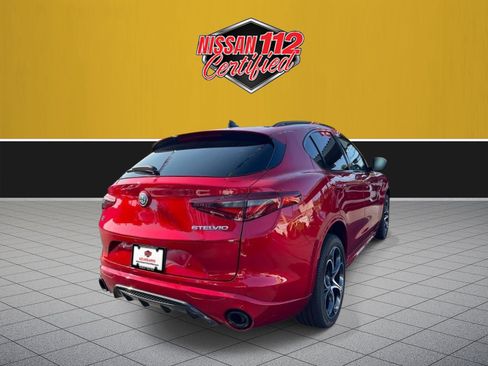Used 2023 Alfa Romeo Stelvio Veloce AWD/4WD image 6