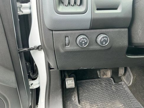 Used 2017 Chevrolet Colorado Z71 image 13