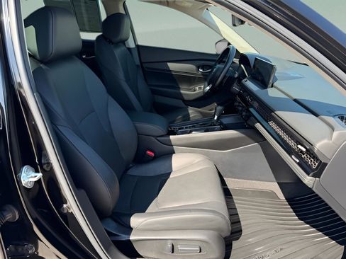 Used 2023 Honda Accord Touring image 29