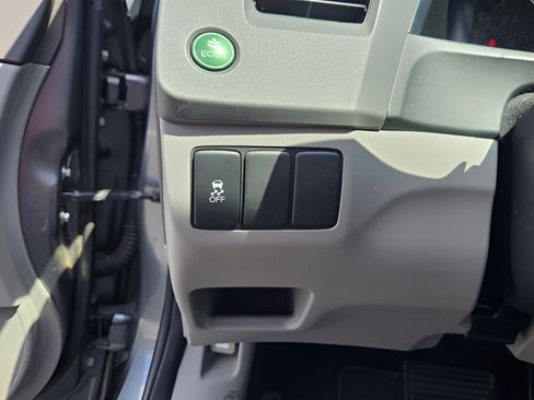 Used 2012 Honda Civic Hybrid Sedan image 13