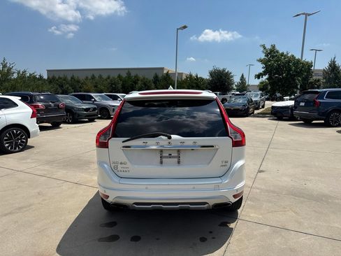 Used 2017 Volvo XC60 T5 Dynamic w/ Preferred Option Package AWD/4WD image 6