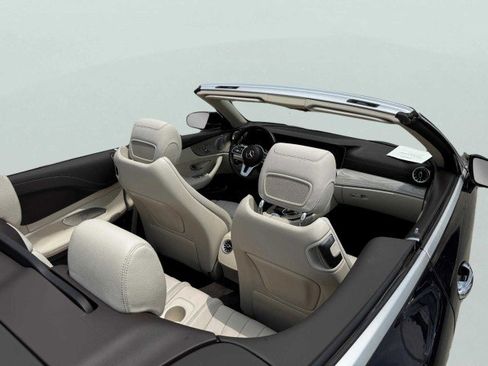 Used 2019 Mercedes-Benz E 450 4MATIC Cabriolet image 16