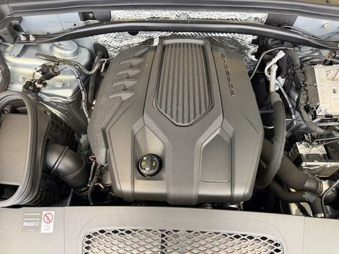 Used 2026 Porsche Macan AWD/4WD image 27