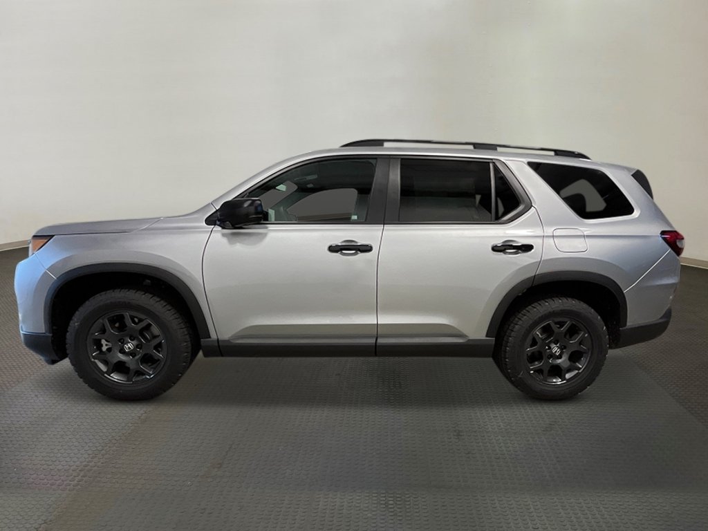 New 2026 Honda Pilot TrailSport image 2