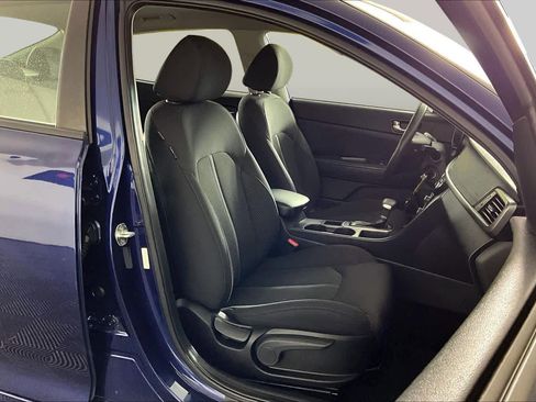 Used 2018 Kia Optima LX FWD image 9