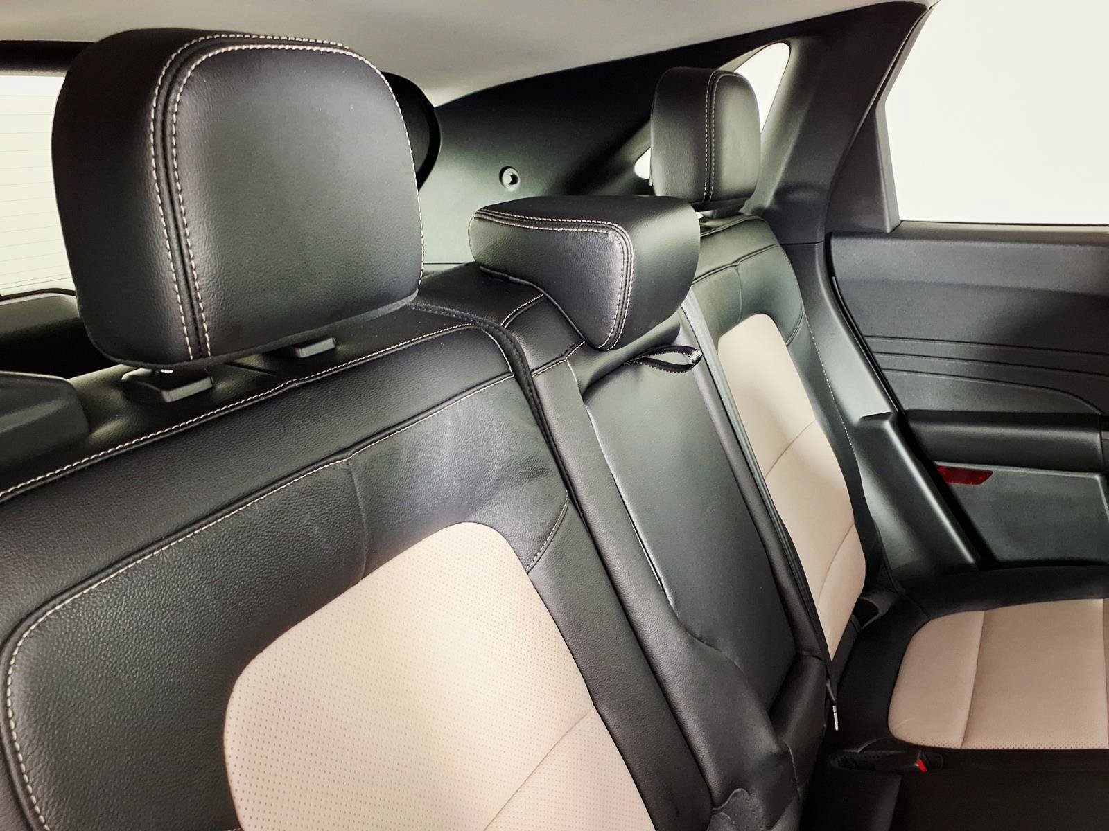 Used 2021 Ford Escape Titanium w/ Titanium Premium Package FWD image 12