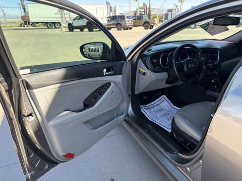 Used 2015 Kia Optima EX w/ EX Premium Package image 11