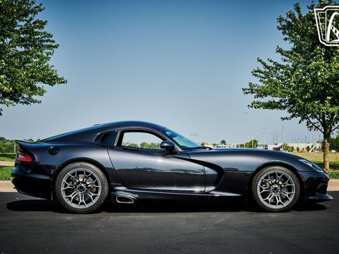 Used 2013 SRT Viper GTS w/ GTS Laguna Interior Pkg image 18