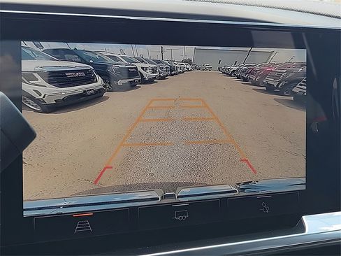 New 2026 GMC Sierra 1500 SLE w/ Preferred Package image 18