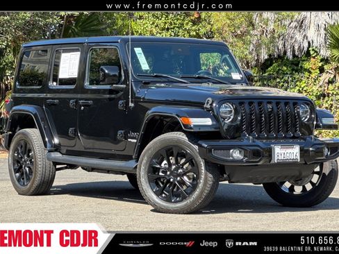 Used 2021 Jeep Wrangler Unlimited Sahara image 1