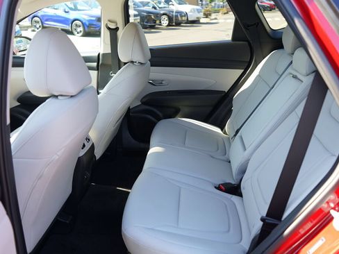 Used 2025 Hyundai Tucson SEL AWD/4WD image 20