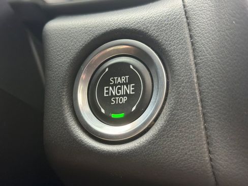 Used 2023 GMC Yukon AT4 w/ Technology Package AWD/4WD image 25
