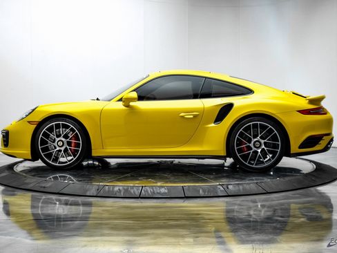 Used 2018 Porsche 911 Turbo S image 6