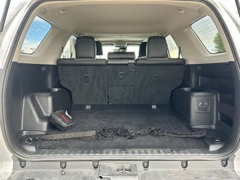 Used 2022 Toyota 4Runner SR5 Premium w/ Moonroof Package AWD/4WD image 24