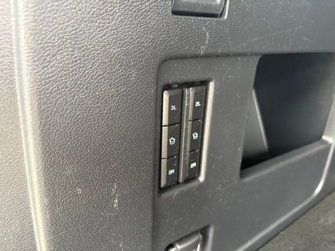 Used 2024 Ford Expedition Limited image 37