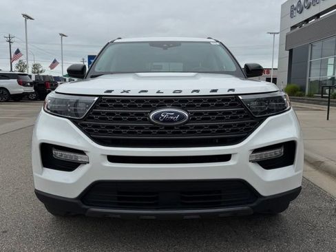 Certified 2023 Ford Explorer XLT w/ Equipment Group 202A AWD/4WD image 37