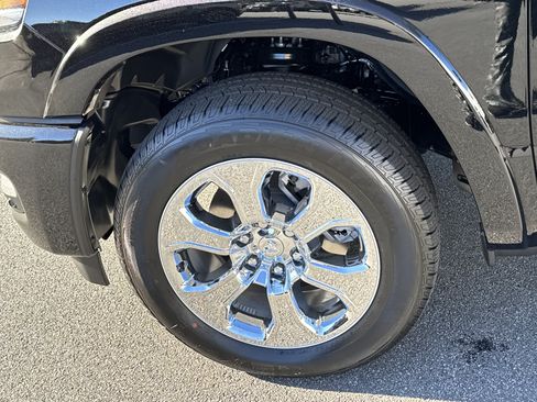 New 2026 RAM 1500 Big Horn AWD/4WD image 14