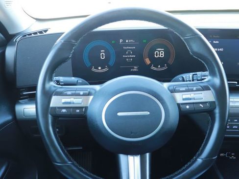 Used 2025 Hyundai Kona SEL image 18