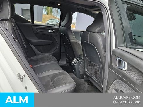 Used 2022 Volvo XC40 P8 Recharge Ultimate AWD/4WD image 18