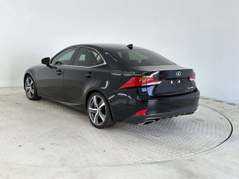 Used 2018 Lexus IS 300 w/ Comfort Package RWD image 3