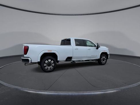 New 2026 GMC Sierra 3500 Denali w/ Denali Reserve Package image 9